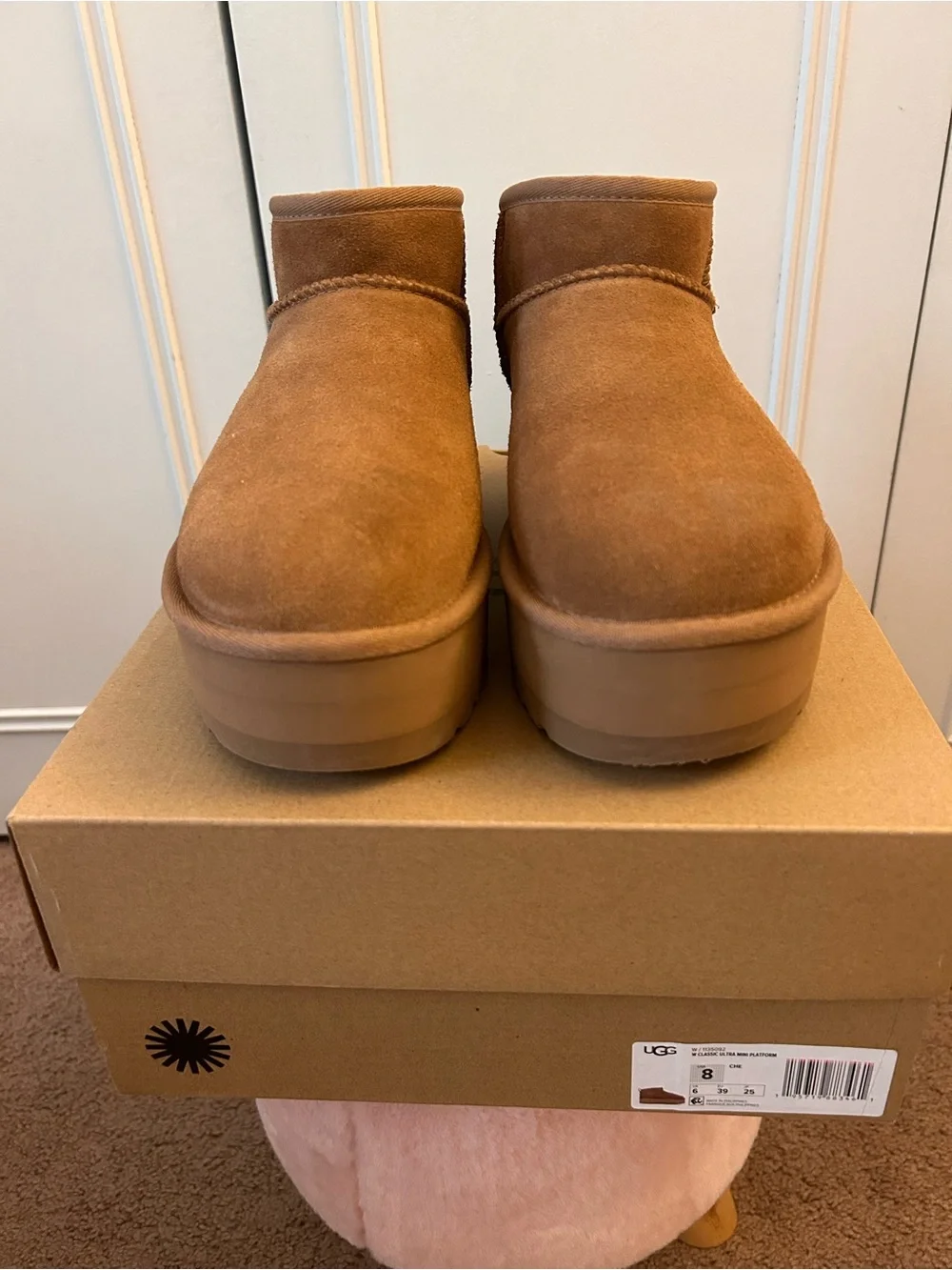 UGG classic ultra